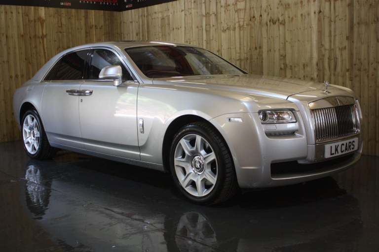 ROLLS-ROYCE GHOST 6.6 V12 2012