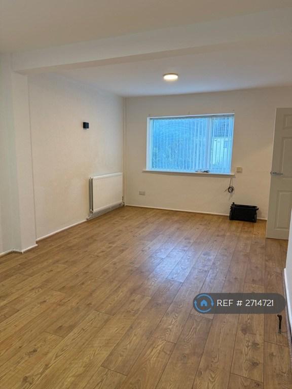 3 bedroom house in Cross Farm Road, Birmingham, B17 (3 bed) (#2714721)