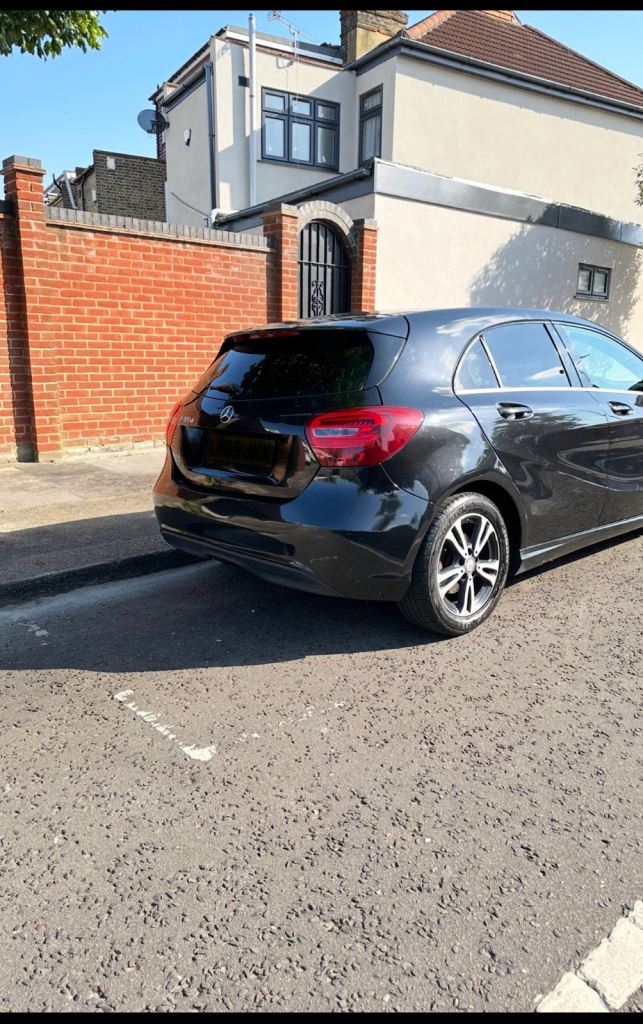 Mercedes-Benz, A CLASS, Hatchback, 2015, Manual, 1461 (cc), 5 doors