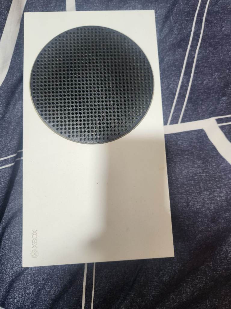 Xbox series s with one controller
