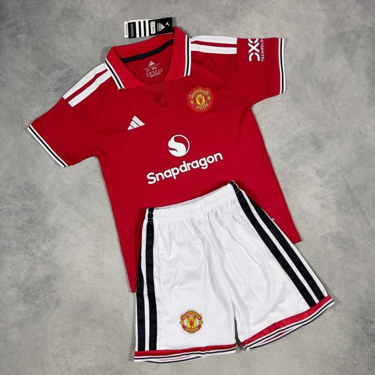 Brand New Manchester United Kids Football Kit – Shirt & Shorts Set