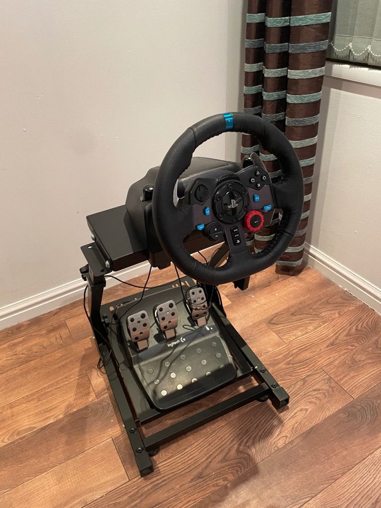 Logitech G29 Sim Racing Setup with GT Omega PRO Stand