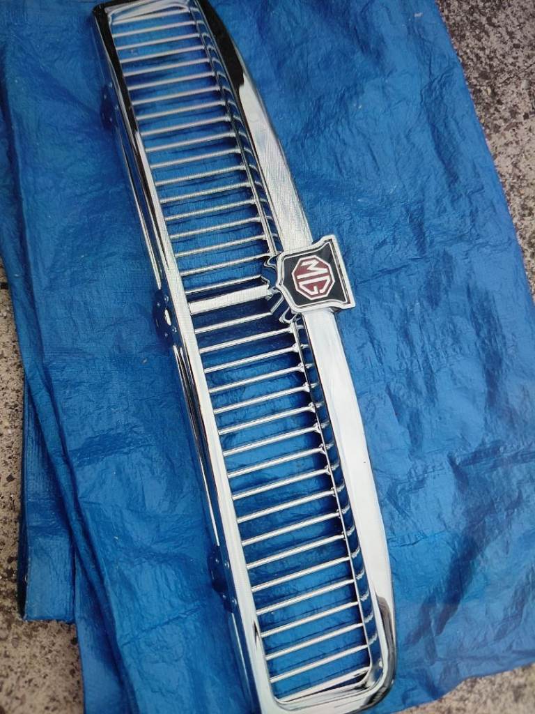 MGB GRILLE new unfitted 
