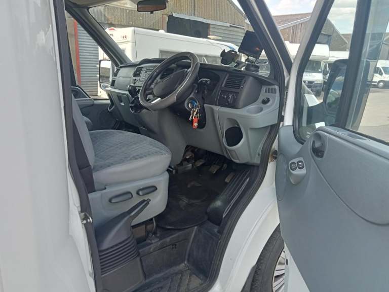 WARNING STOLEN VEHICLE STOLEN 