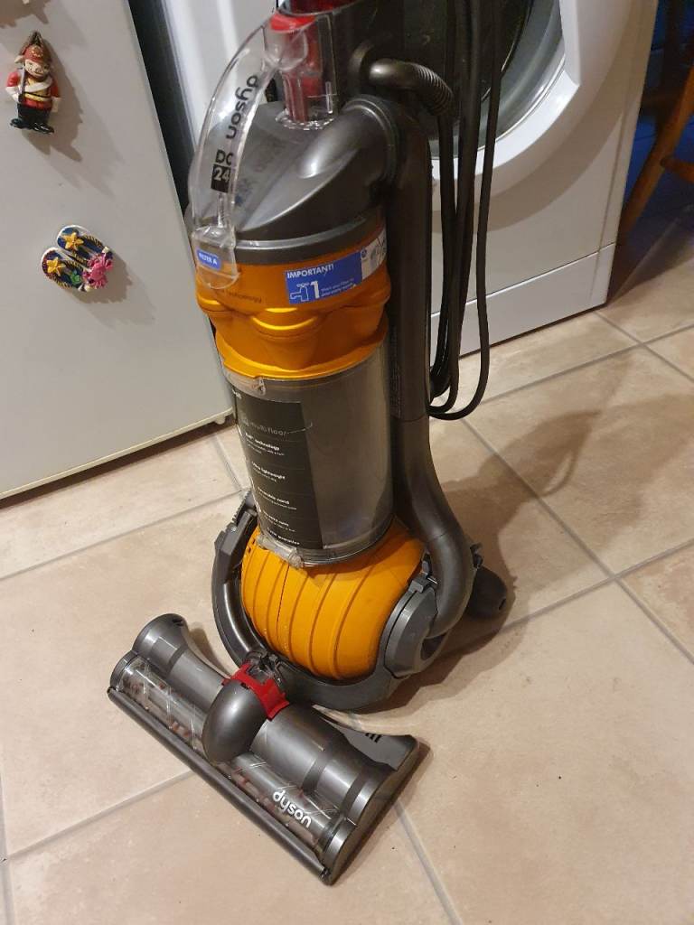 Dyson dc 24 cyclone vacuum cleaner  been cleaned thoroughly vgc 
