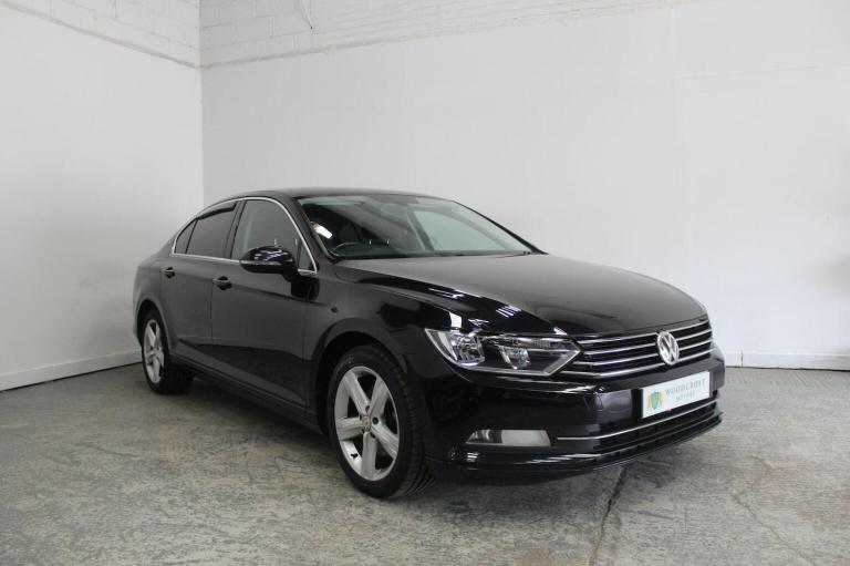 VOLKSWAGEN PASSAT 2.0 TDI BlueMotion Tech SE Euro 6 (s/s) 4dr 2015