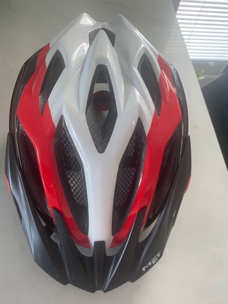 MET Bike Helmet – Red, White & Black, Good Condition
