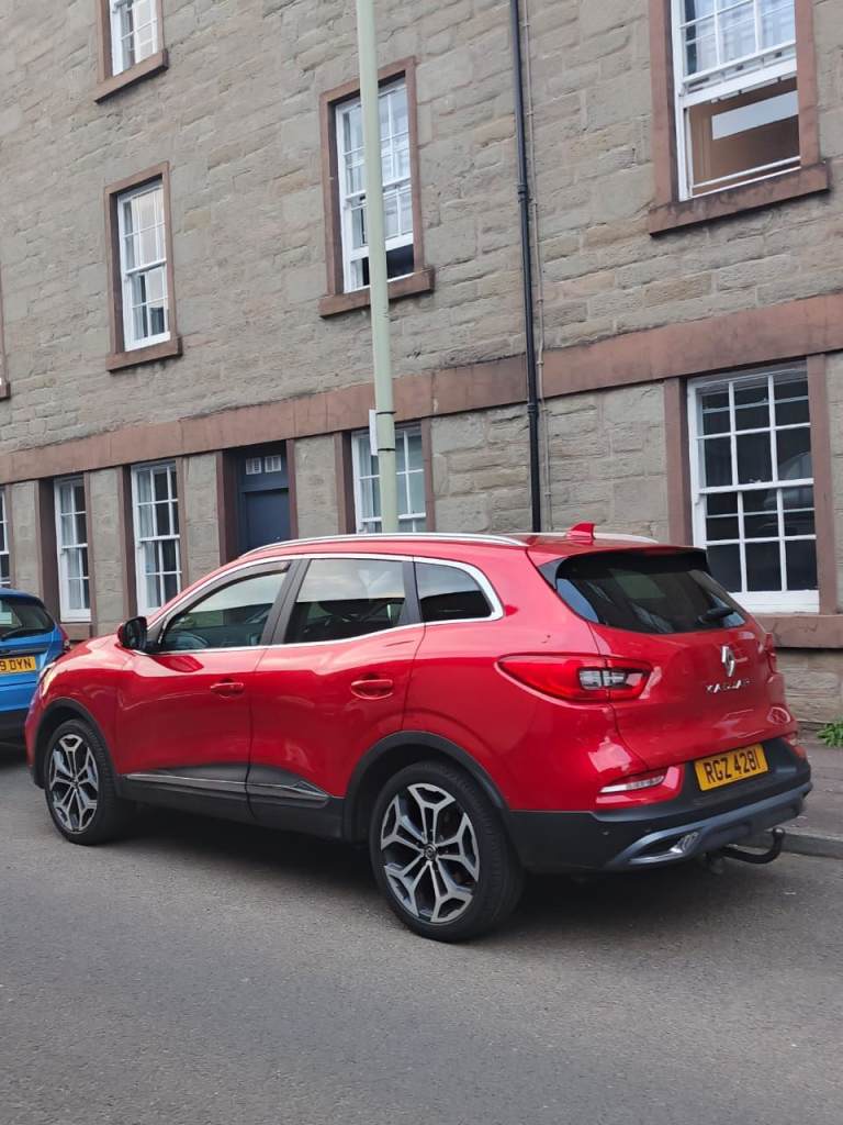RENAULT KADJAR - WELL MAINTAINED & EXCELLENT FAMILY SUV
