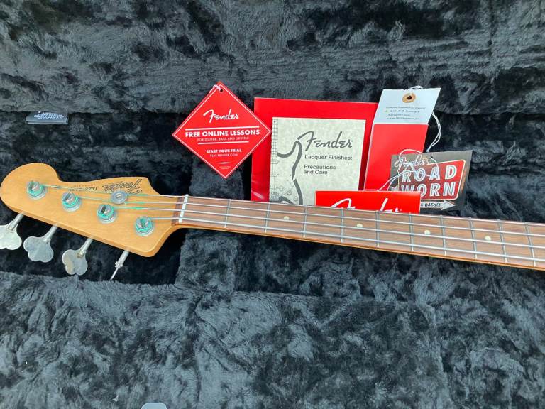 2020 Fender 60th Anniversary Road Worn 60's Jazz Bass