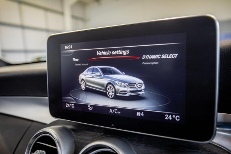 2017 Mercedes-Benz C Class C220d 4Matic AMG Line Premium Plus 4dr Auto SALOON DIESEL Automatic