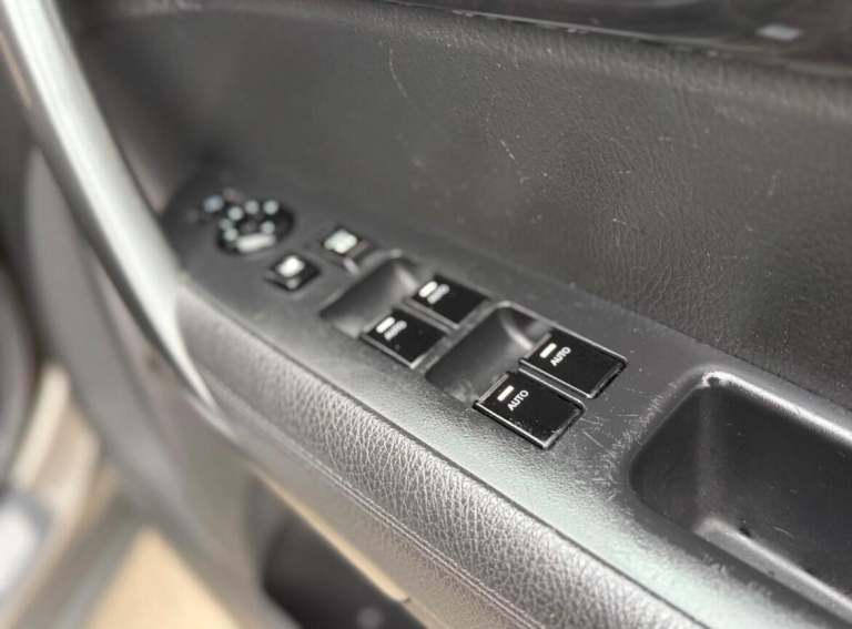 2013 Kia Sorento 2.2 CRDi KX-2 5dr Auto [Sat Nav] ESTATE DIESEL Automatic