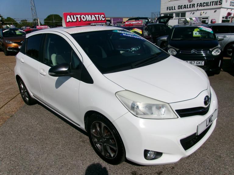 2013 Toyota Yaris Automatic 1.33 Dual VVT-i Trend Hatchback 5dr Petrol Petrol