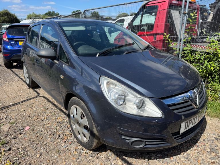 Vauxhall corsa d 1.4 2010 grey BREAKING FOR PARTS 