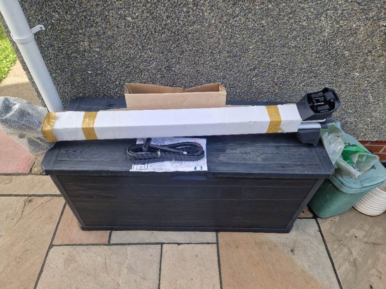 Genuine Audi Q5 roof rack NEW