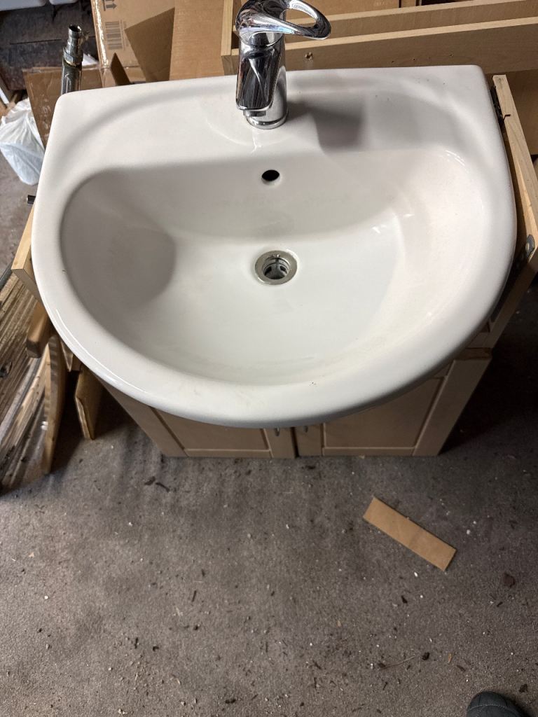 White Ceramic Bathroom Sink with Tap – As Good As New
