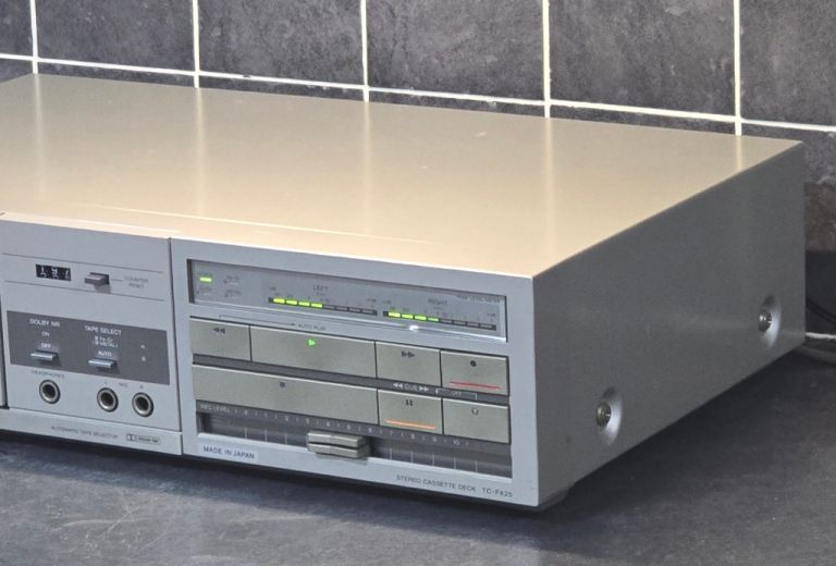 Sony Cassette Deck "free postage"