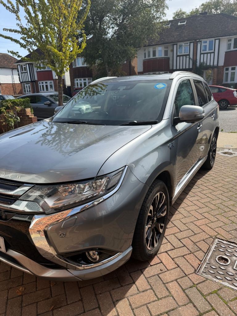 Mitsubishi, OUTLANDER, Estate, 2017, Other, 1998 (cc), 5 doors