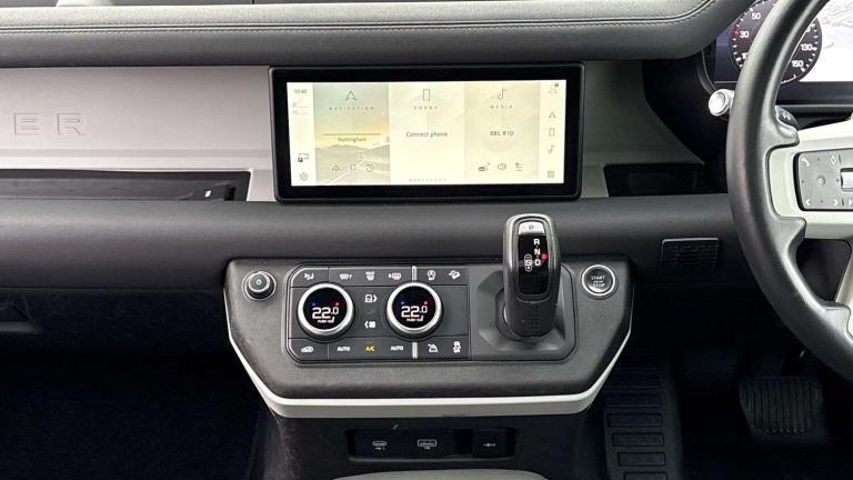  Land Rover Defender 2.0 P300 X-Dynamic SE 90 3dr Auto [6 Seat] SUV Petrol Automatic