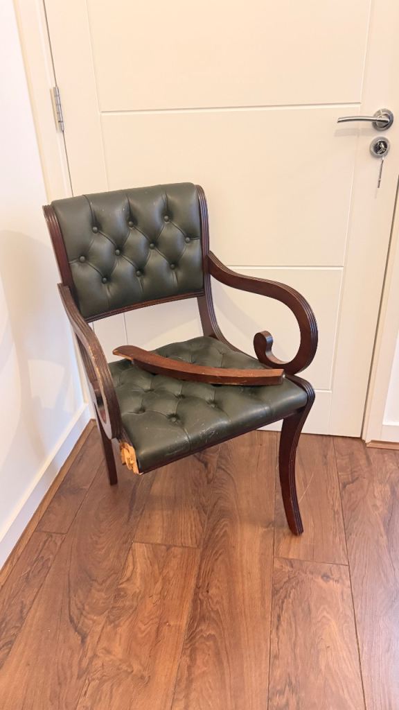 Green Leather Chesterfield Chair – Damaged Leg, Needs Repair