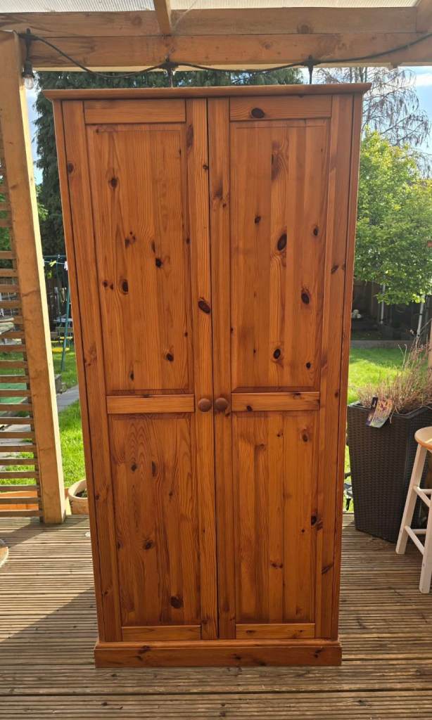 Solid wooden pine Wardrobe 