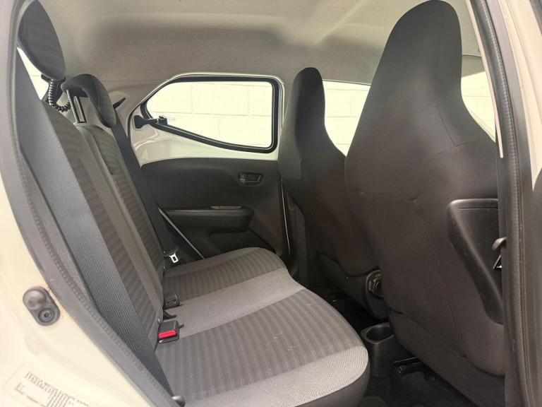 2019 Toyota AYGO 1.0 VVT-i x-play x-shift Euro 6 5dr HATCHBACK Petrol Automatic