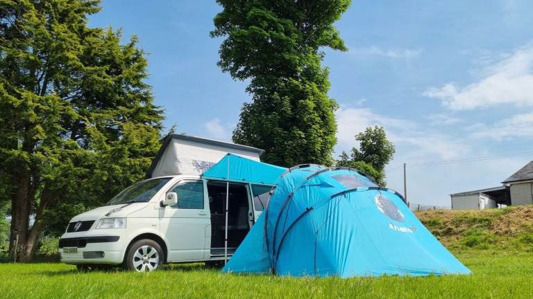 VW Volkswagen T5 Transporter 1.9TDi pop-top camper