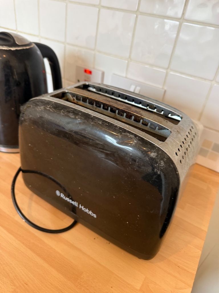 Russell Hobbs Toaster in Black