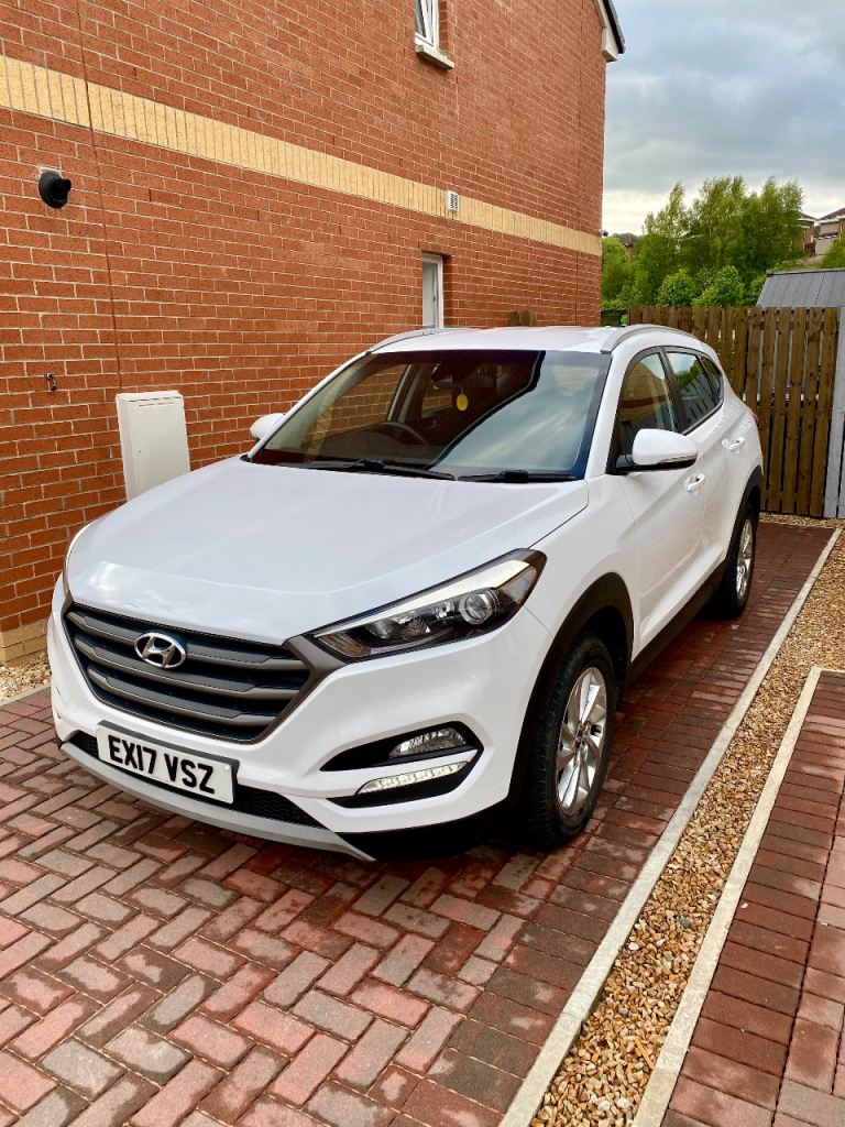 Hyundai Tucson 1.7 CRDi SE Nav Blue Drive (2017) for sale.