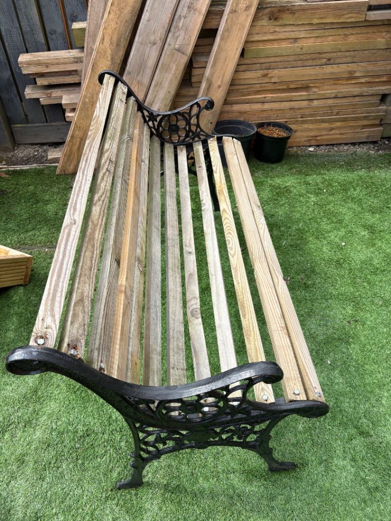 Garden Bench - Wooden Slats, Metal Frame