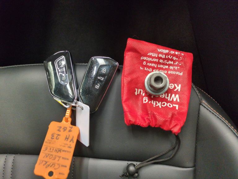 2023 Cupra Leon 2.0 TSI VZ3 Hatchback 5dr Petrol DSG Euro 6 (s/s) (300 ps) - LED - REVERSE  Hatch...