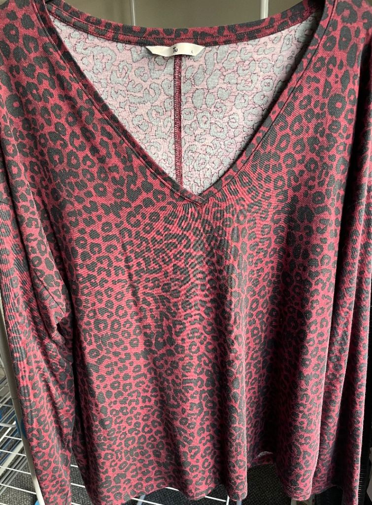 Ladies top size18 large 