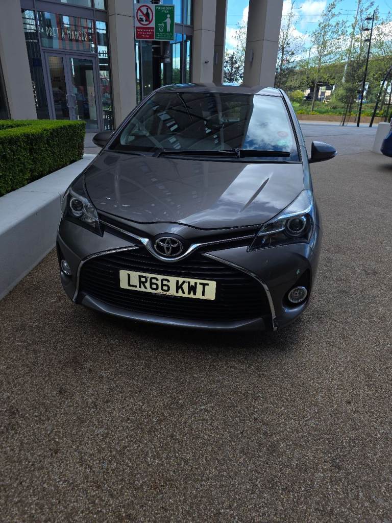 Toyota, YARIS, Hatchback, 2016, Manual, 1329 (cc), 5 doors