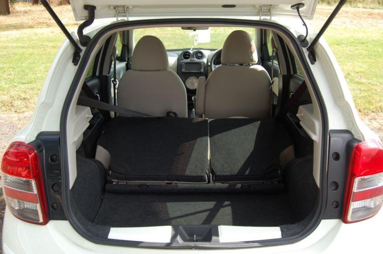 NISSAN MICRA MARCH White Auto Petrol 2010