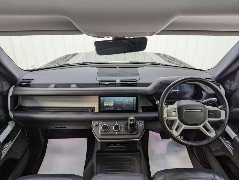 2021 Land Rover Defender 2.0 Defender SE Auto 4WD 5dr SUV Petrol Automatic