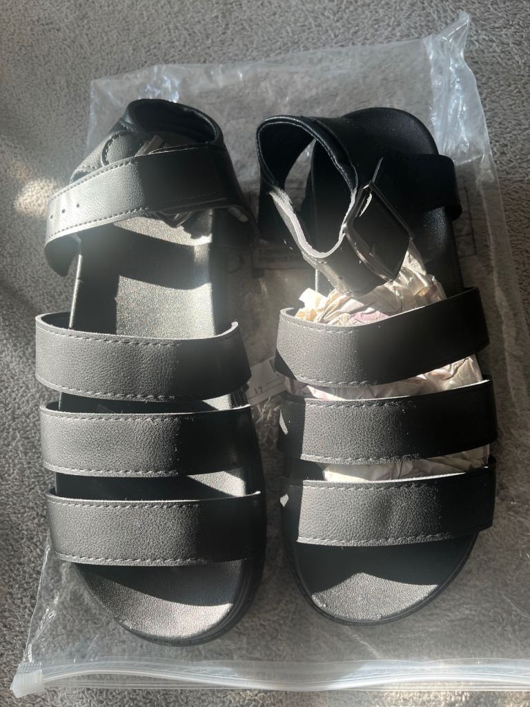 Sandals Black (Eu37) Has Raised Internal Foot Plate NEW