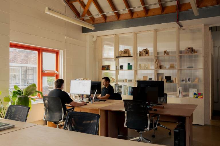 Desks in Creative Office Close to Golborn and Portobello Rd
