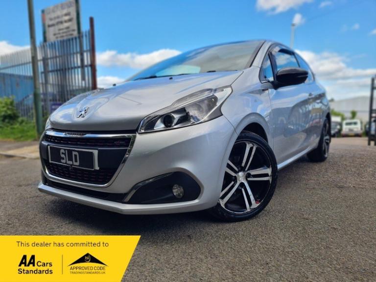 Peugeot 208 BLUE HDI GT LINE
