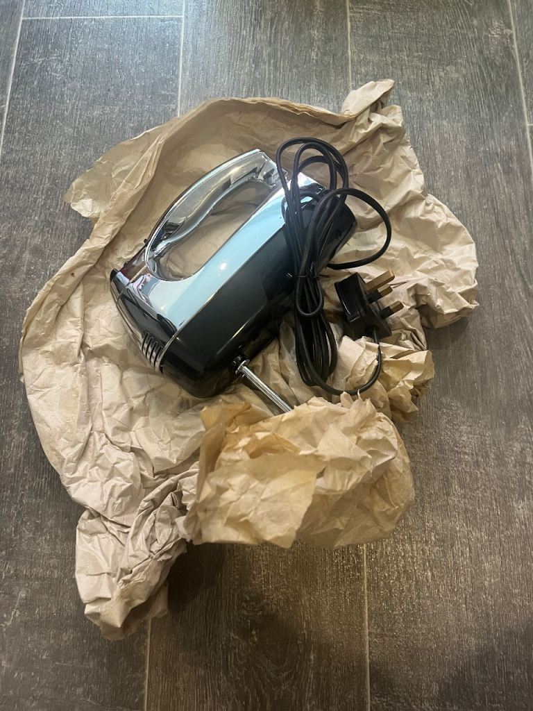 Marks and Spencer hand held mixer - new 