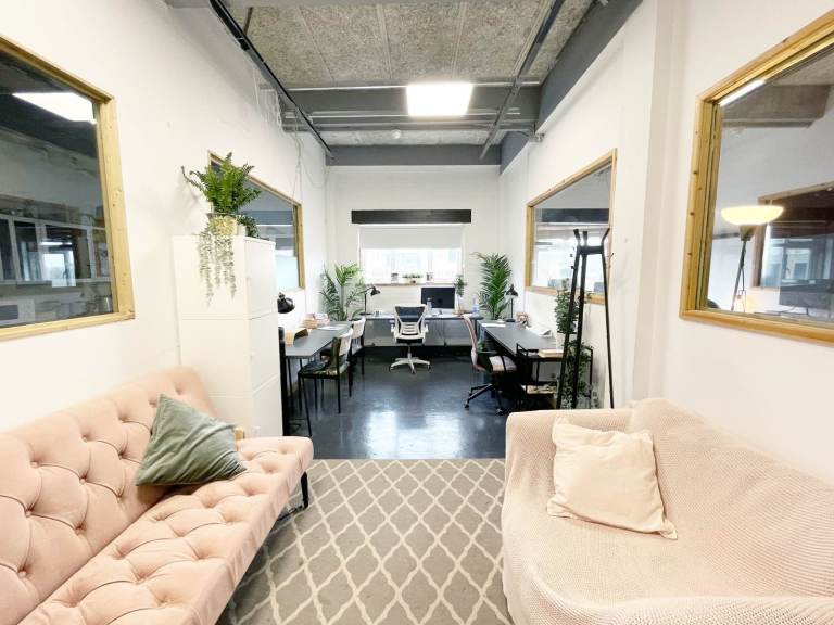 Large Office | Creative Space | Workspace to Rent in Hackney Wick E9