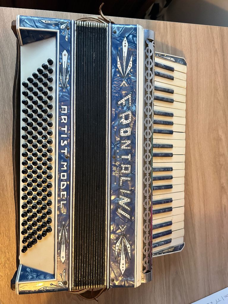 Vintage Italian Frontalini Artist Model Piano Accordion Blue