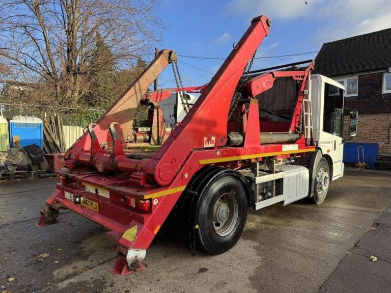 2018 MERCEDES ECONIC 1830 SKIP LOADER
