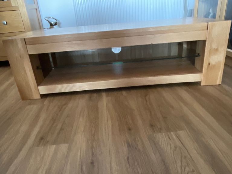 Solid Wood TV Unit with Glass Shelf – Good Condition