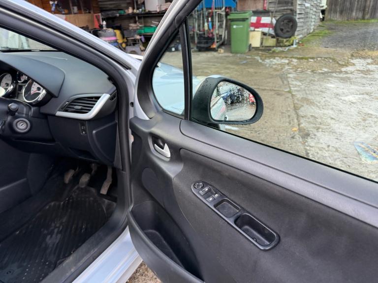 2011 Peugeot 207 1.6 HDi 92 S 5dr [AC] ESTATE Diesel Manual