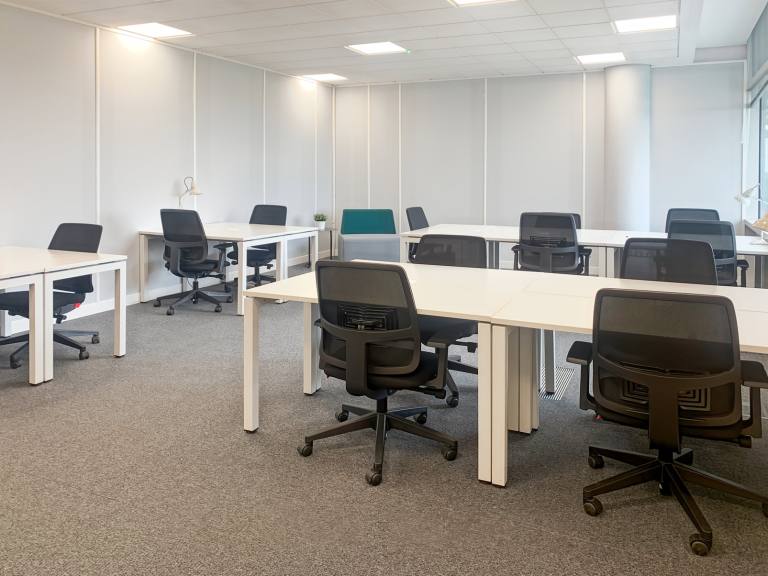 Market Harborough - LE16 7QU \ Large Private Office for Rent - Flexible and Ready to Use