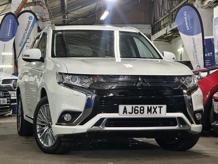  Mitsubishi Outlander 2.4h TwinMotor 13.8kWh Juro SUV 5dr Petrol Plug-in Hybrid CVT 4WD Euro 6 (s...