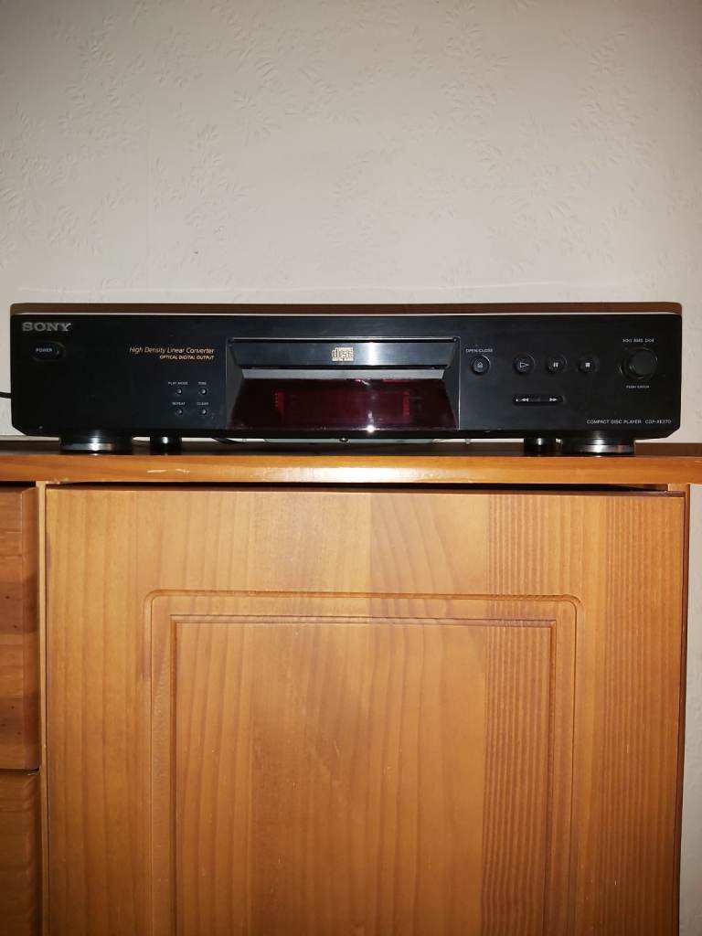 sony CDP-XE270 for repair or parts