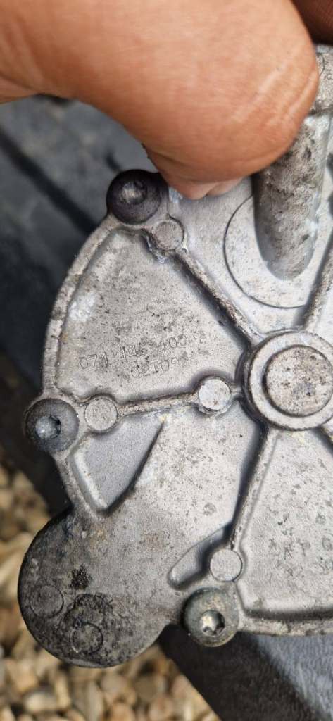 VW Transporter Crafter 01-05 T4 LT 2.5 TDI Brake Vacuum Pump 074145100A