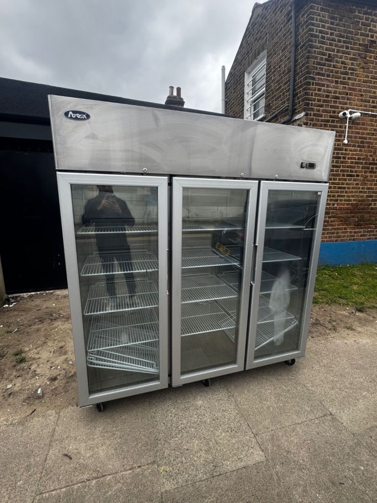 Commercial upright triple Door display fridge cafe shop restaurant supermarket 