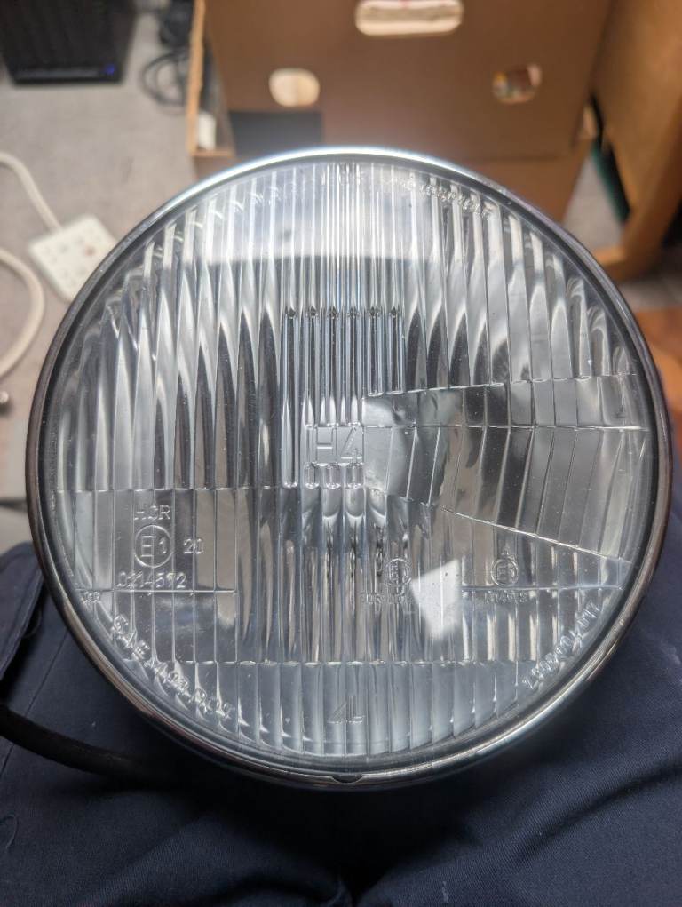 Hella Motorcycle Headlamp 1 305 504 945 / 1 305 604 017