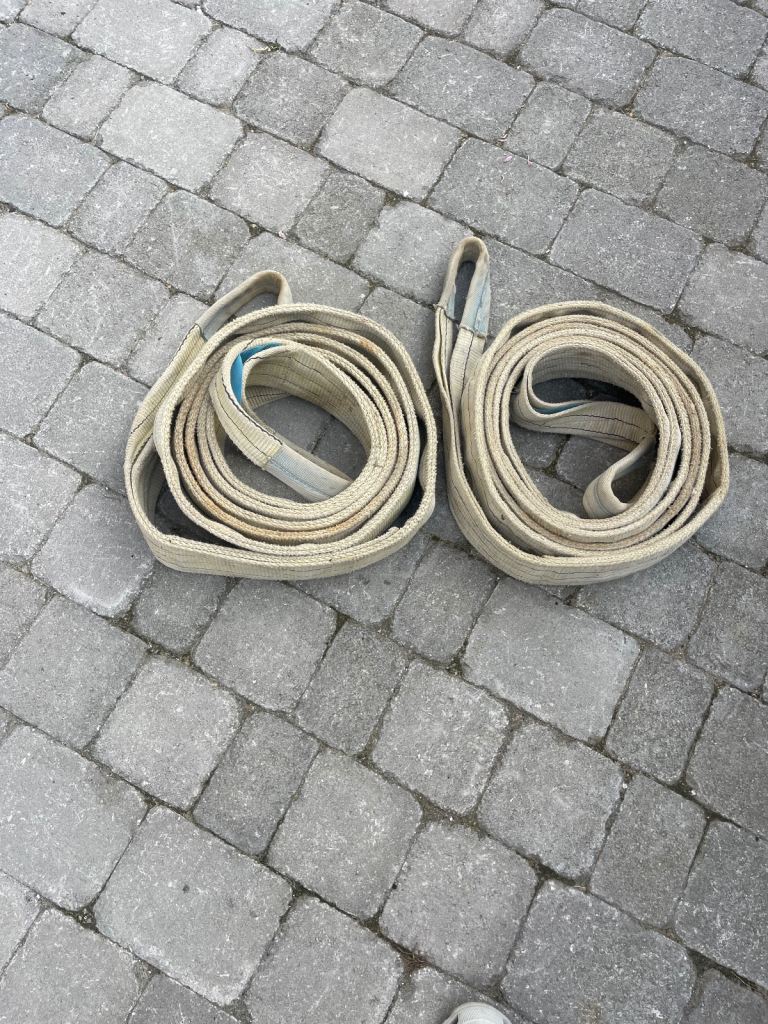 Straps lifting gear hardly used good quality bargain £25